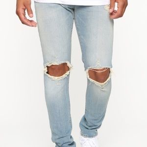 NWT mens distressed jeans